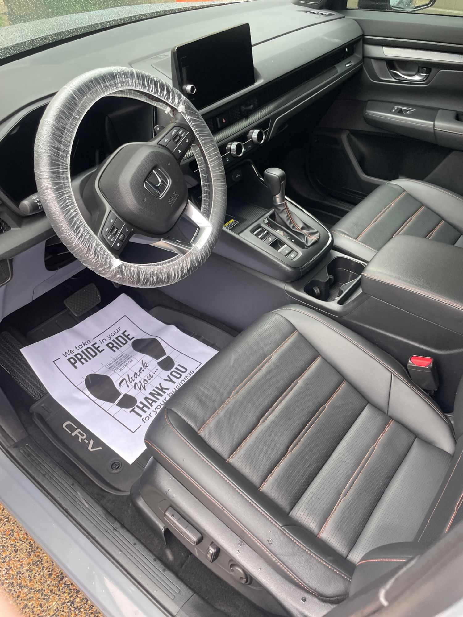 Detailed Honda CR-V interior in Collierville, TN