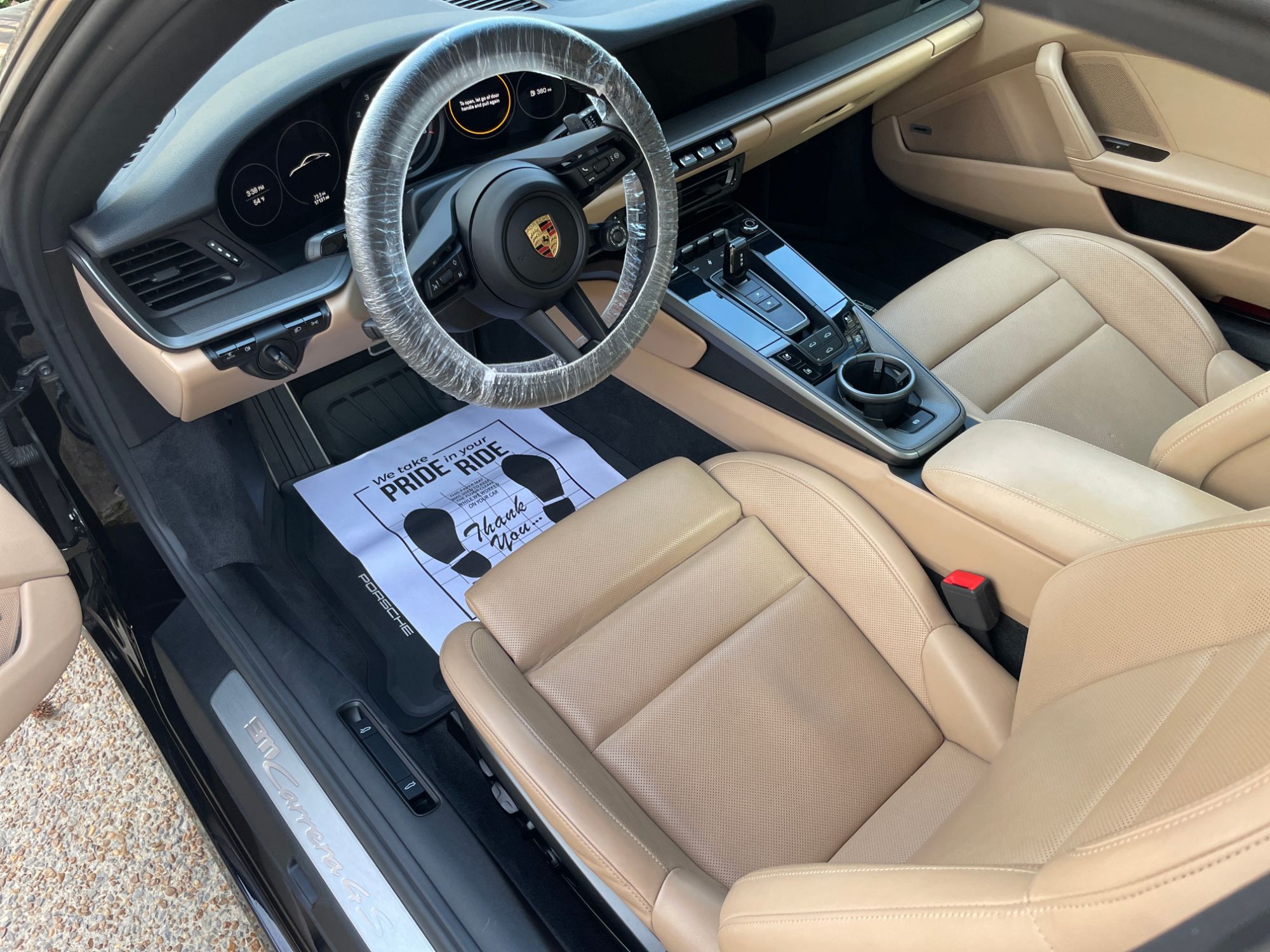 Detailed Porsche 911 interior in Germantown, TN
