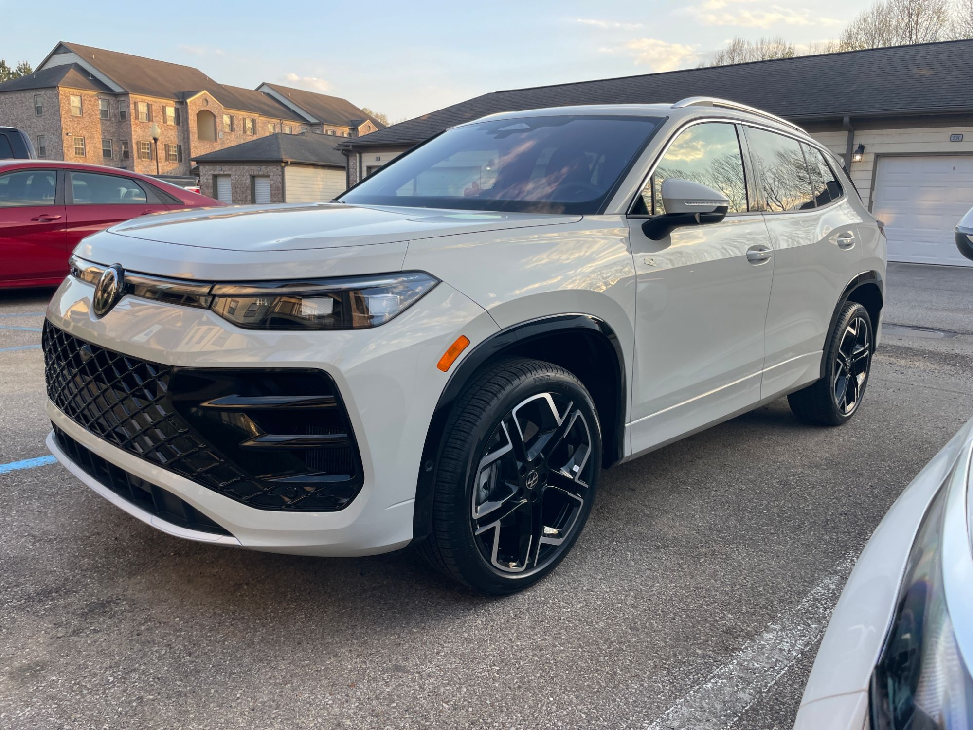 Detailed white Volkswagen Tiguan in Germantown, TN