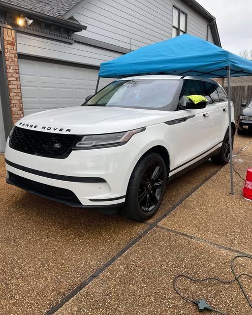 Detailed Range Rover Velar