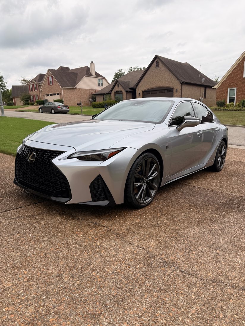 Detailed Lexus IS